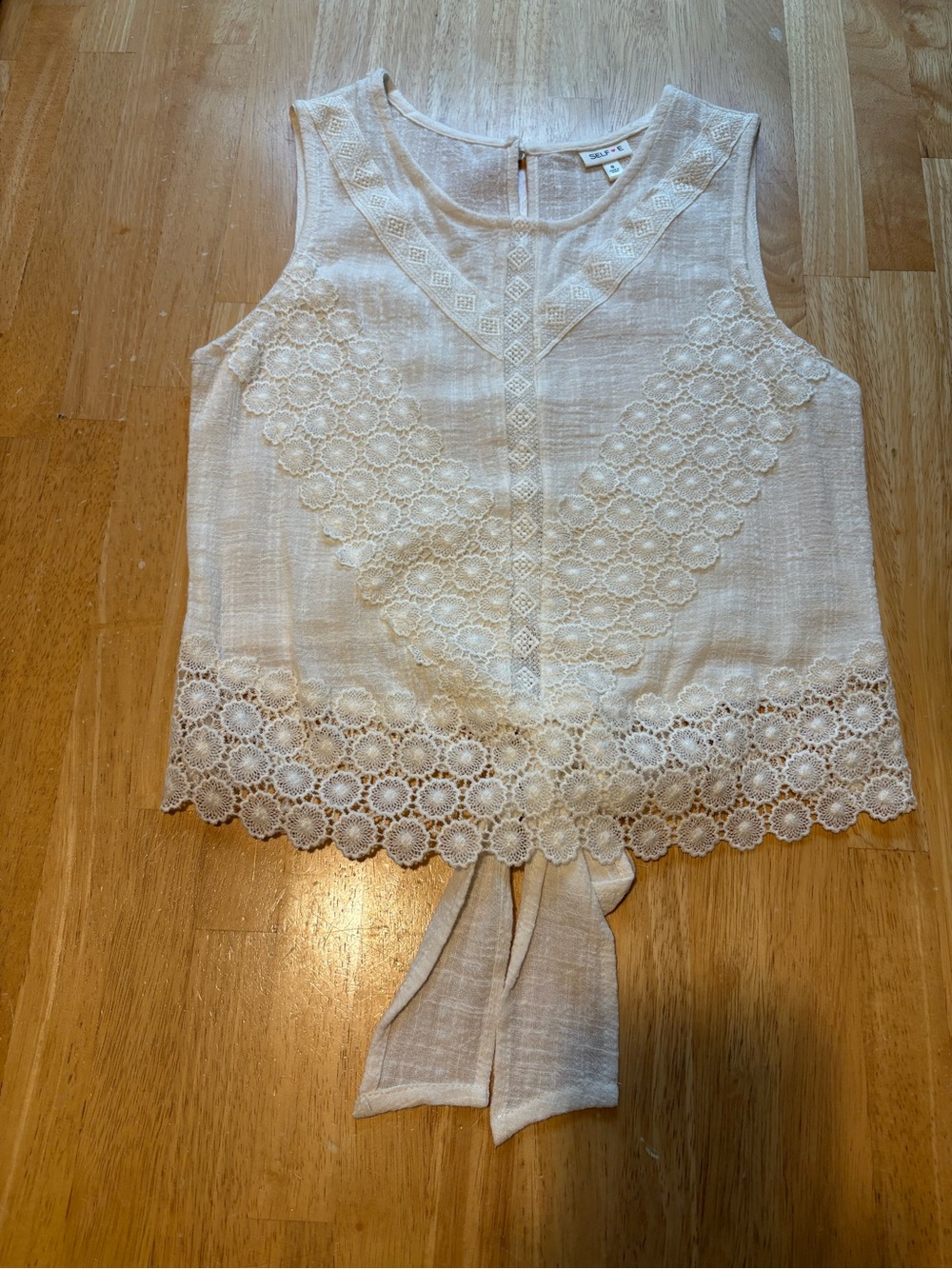 Natural Lace Sleeveless Top